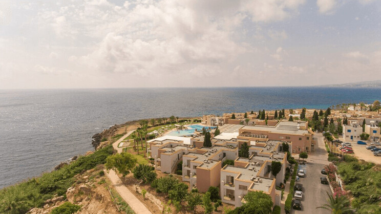 Akteon Holiday Village